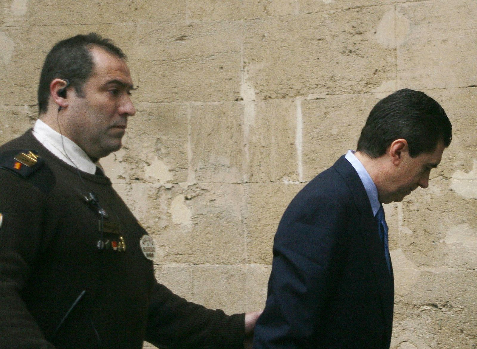 El ex presidente balear Jaume Matas llega escoltado a los Juzgados de Palma