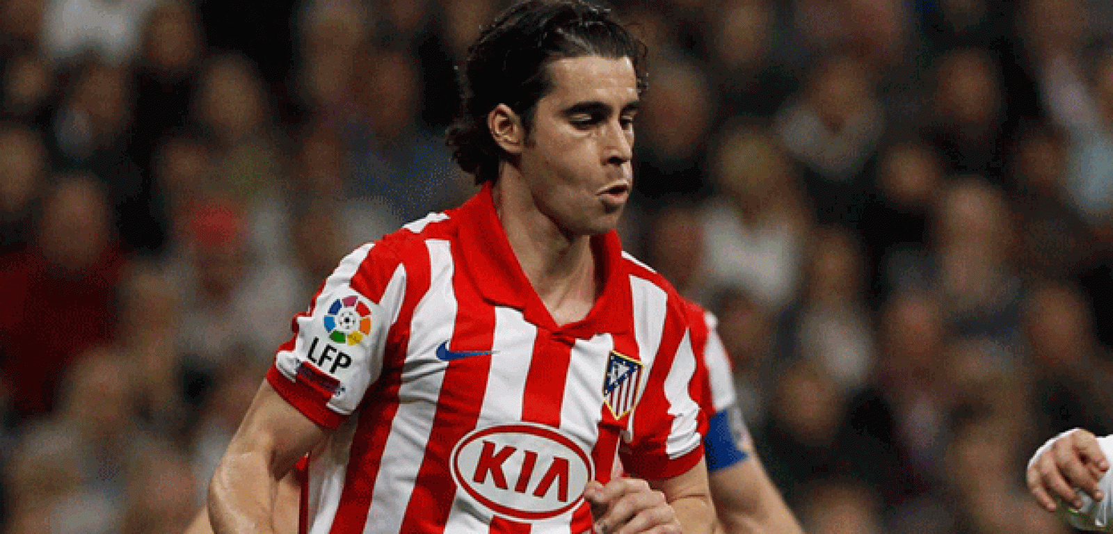 El portugués Tiago Silva durante el partido ante el Real Madrid en el Bernabéu.