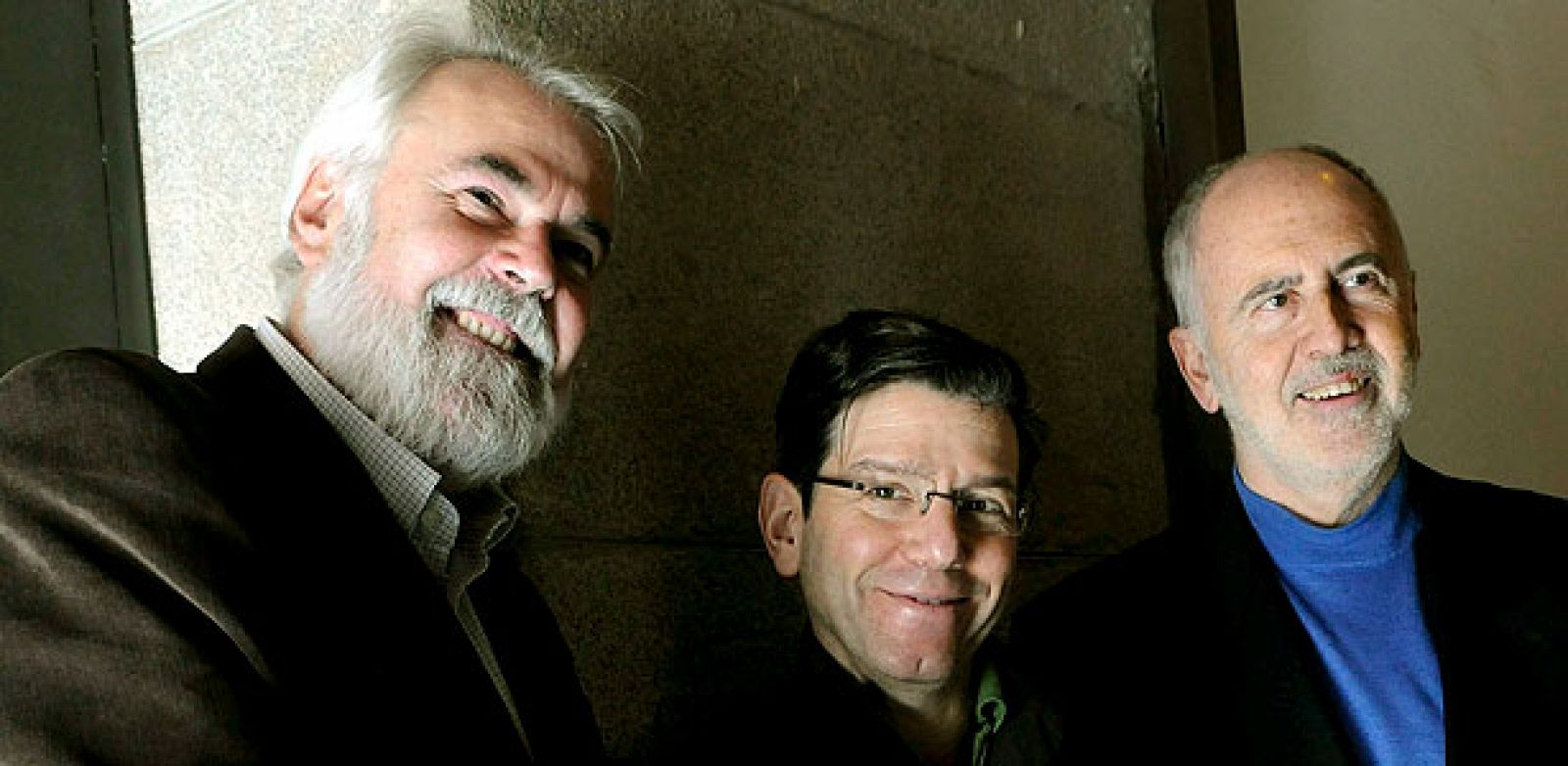 Los directores de escena Robert Carsen  (c), artístico, Antonio Moral, y musical, José Luis Cobos
