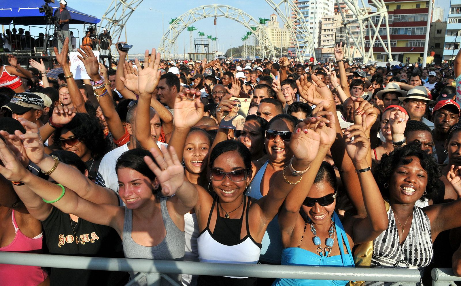 "CONCIERTO POR LA PATRIA" EN LA HABANA