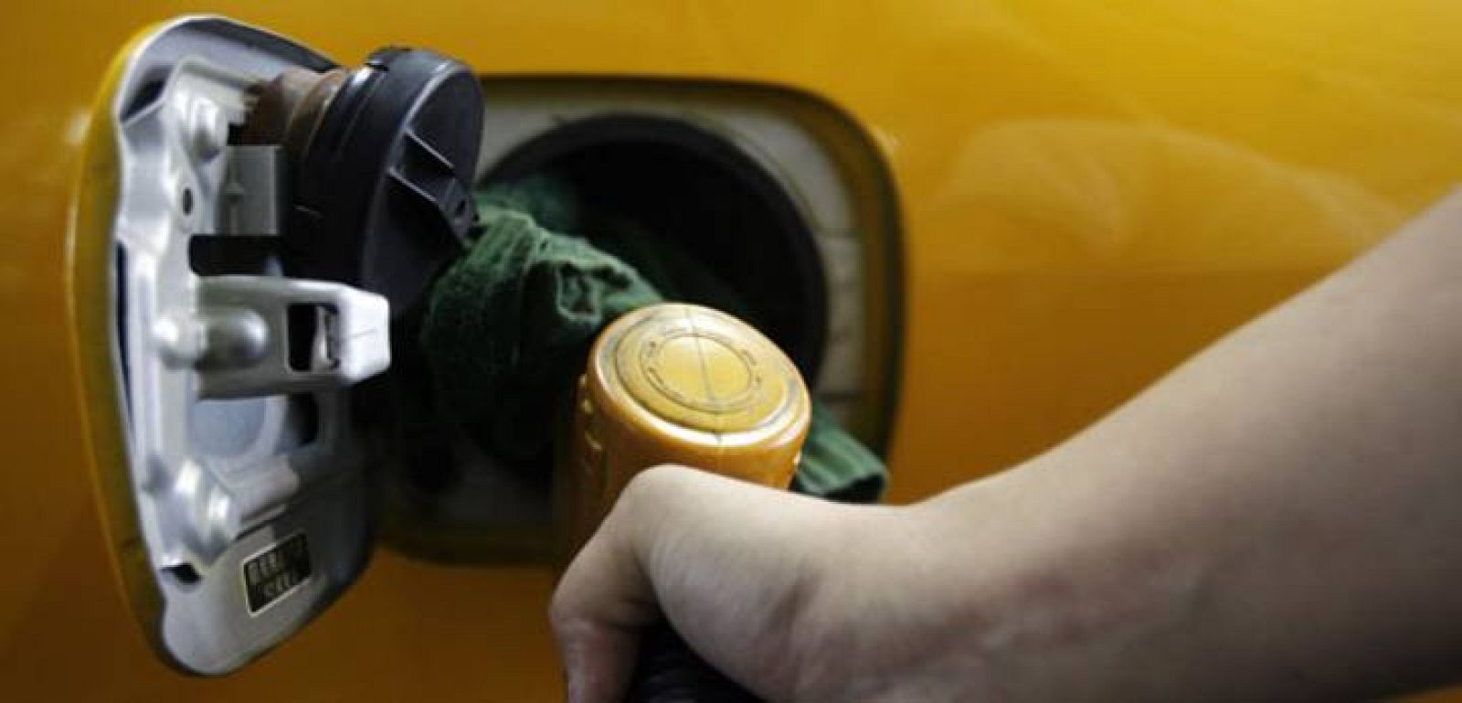 Llenar un depósito de 50 litros de gasoil cuesta ahora cinco veces más que hace tres meses.