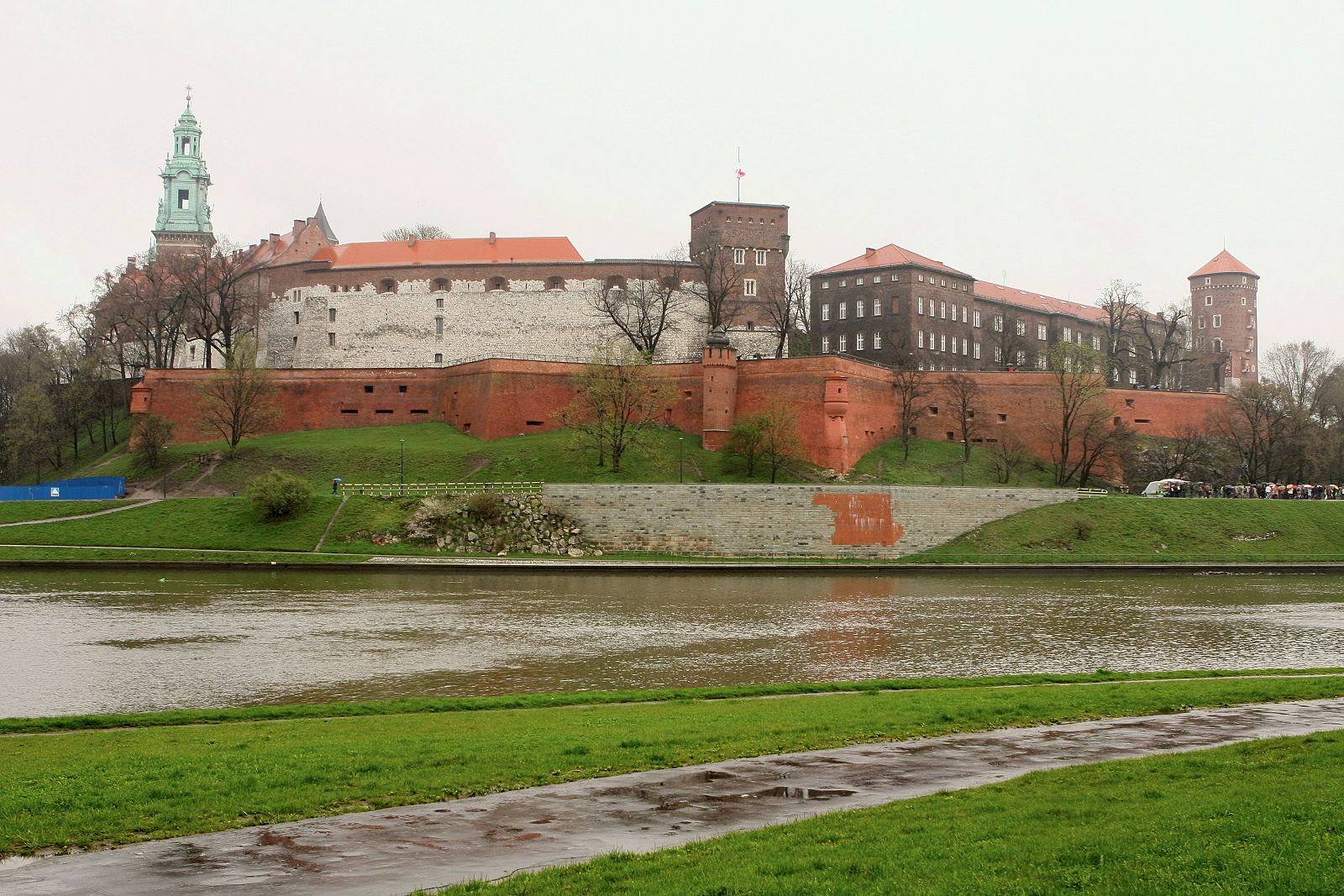 VISTA GENERAL DEL CASTILLO DE WAWEL EN CRACOVIA, (POLONIA)