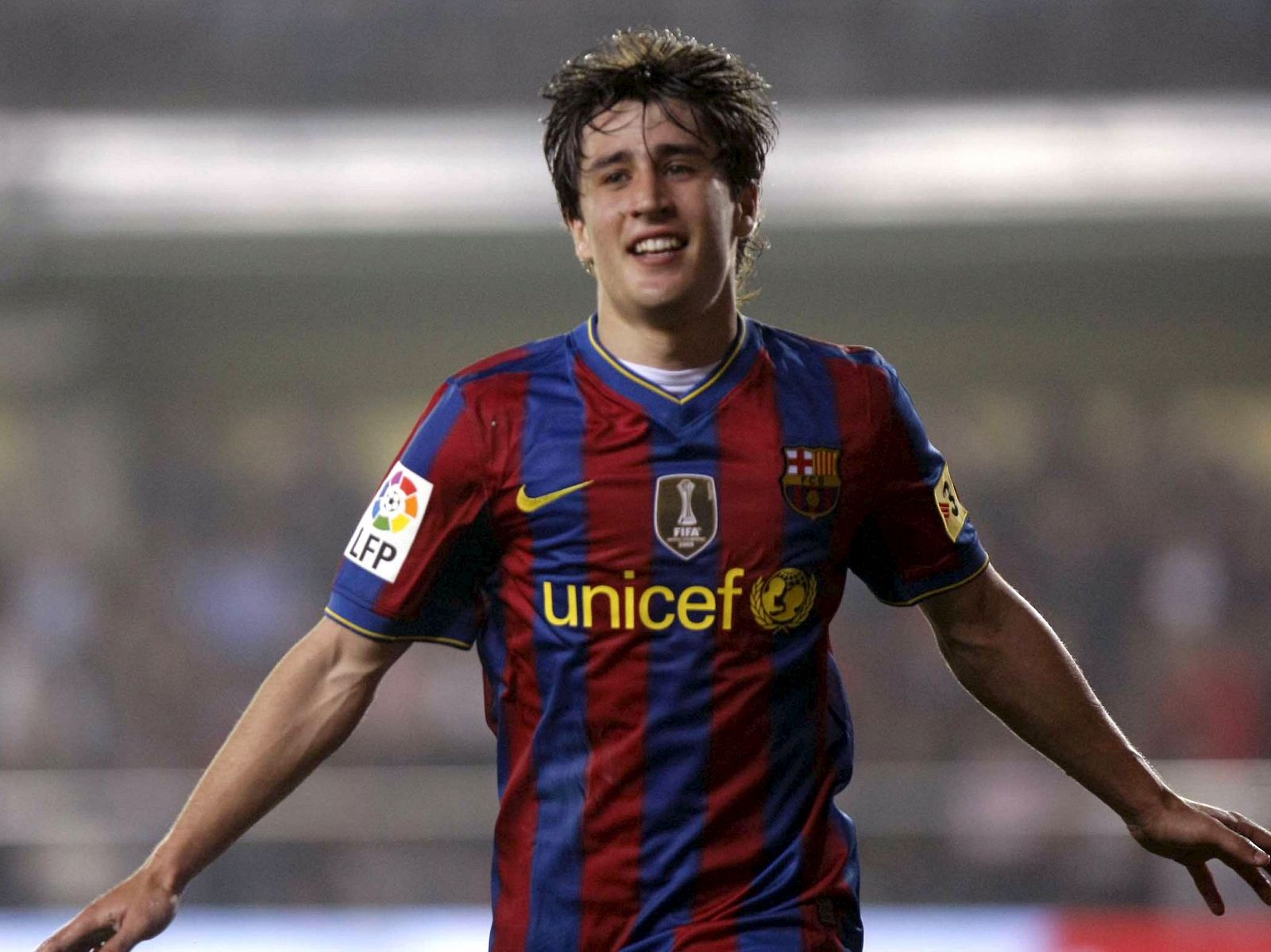 El delantero del FC Barcelona Bojan Krkic celebra su gol, el tercero de su equipo, frente al Villarreal CF.