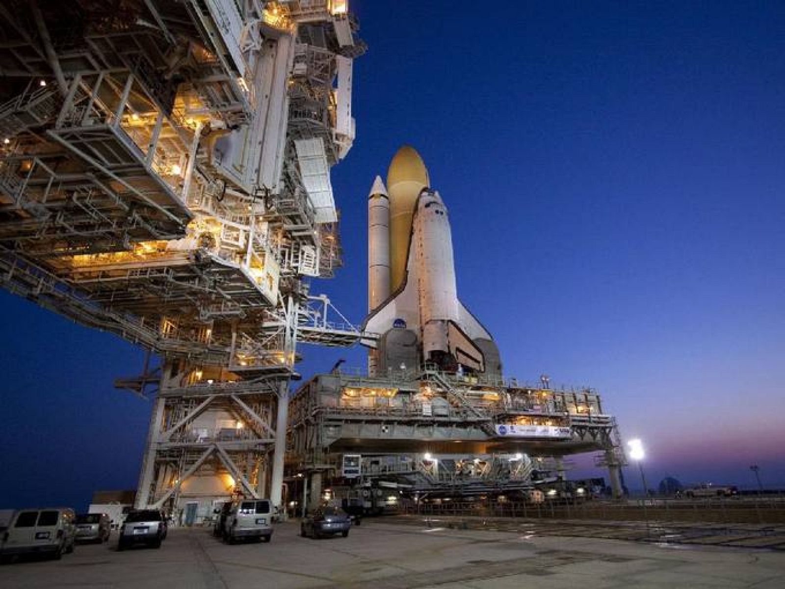 El Atlantis en la plataforma de lanzamiento en Cabo Cañaveral