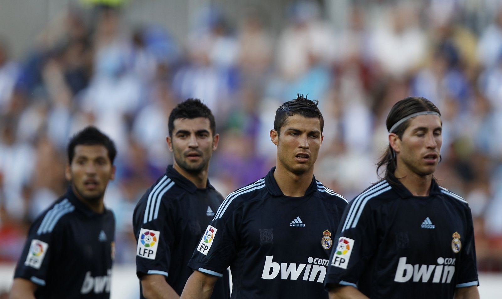 Albiol, en el centro de la imagen, durante el último partido de Liga del Real Madrid en Málaga.