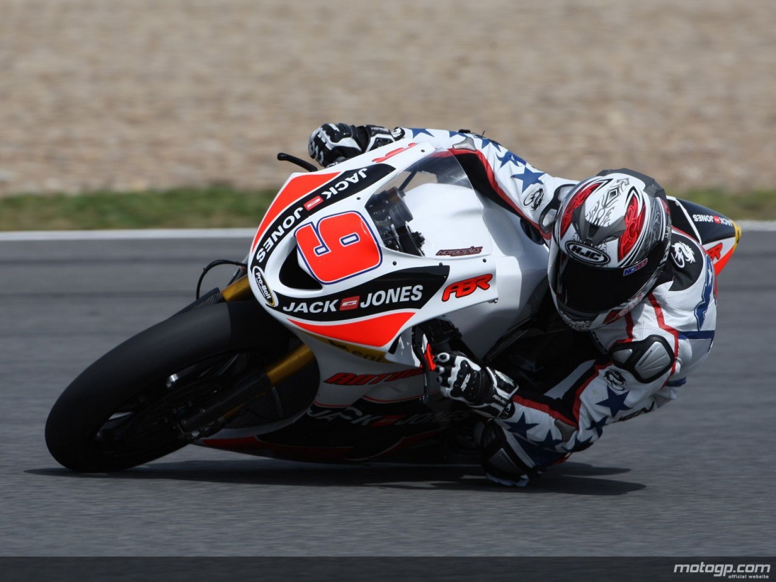 Kenny Noyes se impuso en el cronometrado de Moto2.