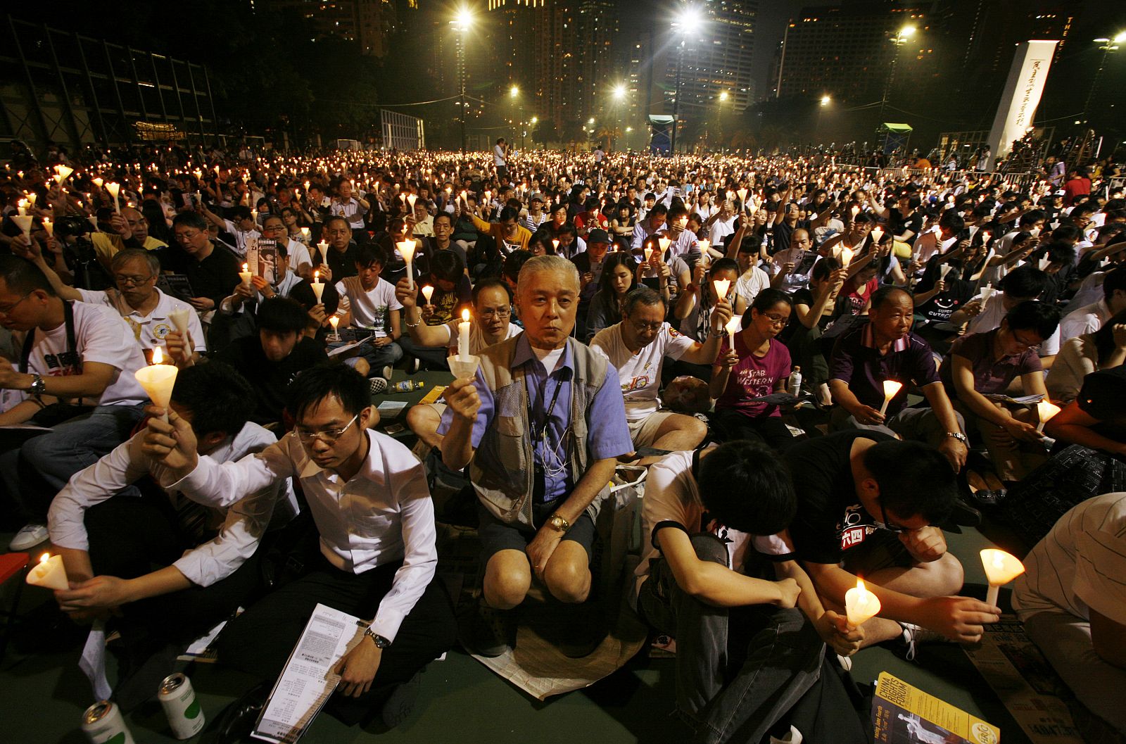 Recuerdo a las víctimas en el Parque de la Victoria, Hong Kong