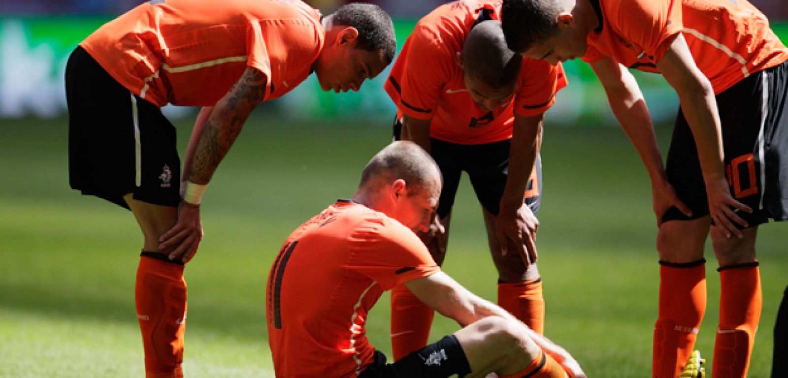 Robben se ha lesionado en un amistoso contra Hungría.