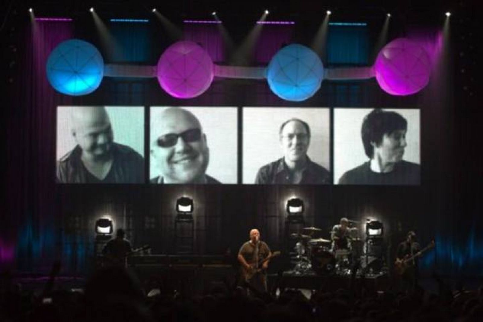 Concierto de los Pixies en su gira europea de 2009.