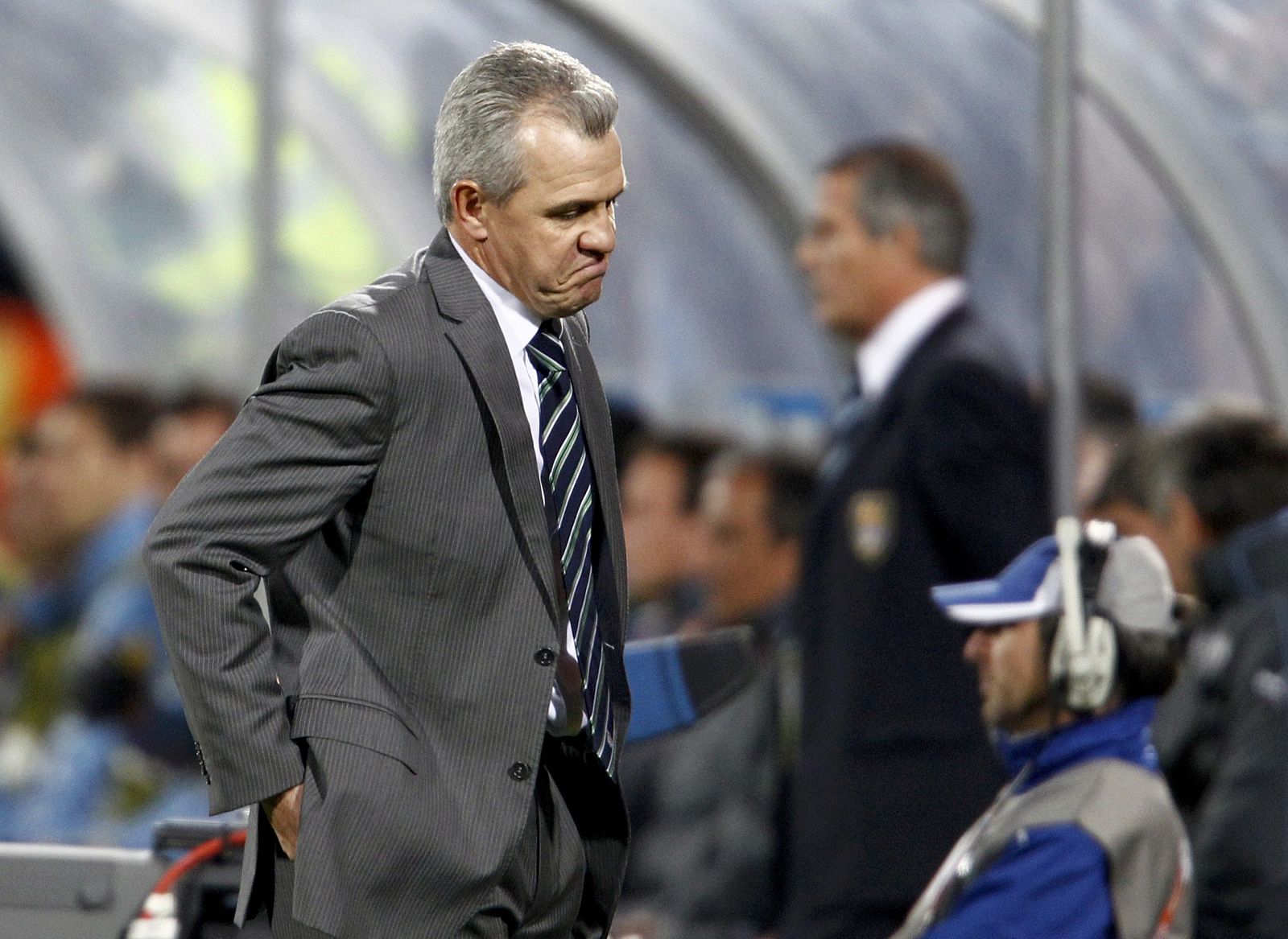 Javier Aguirre en el transcurso del México-Uruguay disputado el 22 de junio en Rustenburg