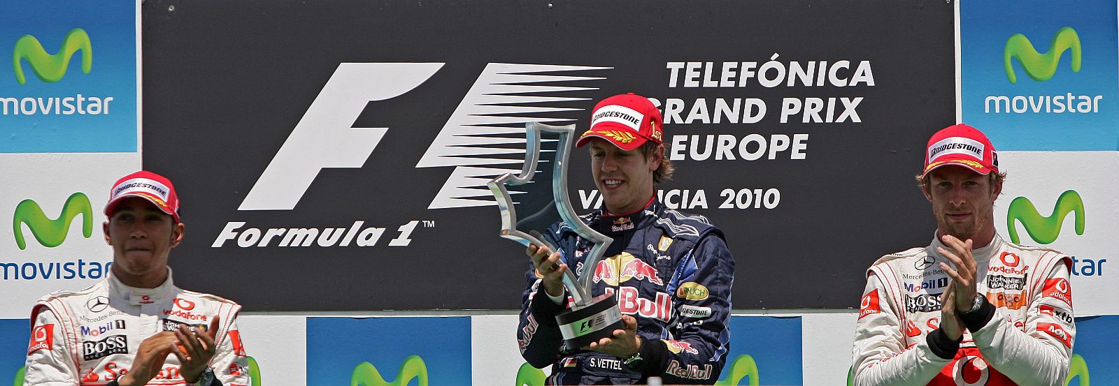 Lewis Hamilton, Sebastian Vettel y Jenson Button, en lo alto del podio del GP de Europa disputado en Valencia.