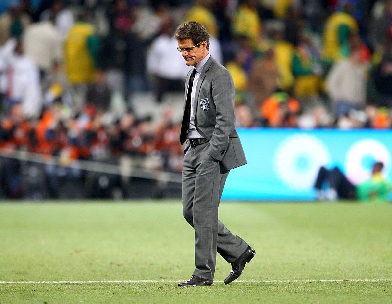 El seleccionador de Inglaterra, el italiano Fabio Capello, seguirá en el cargo.