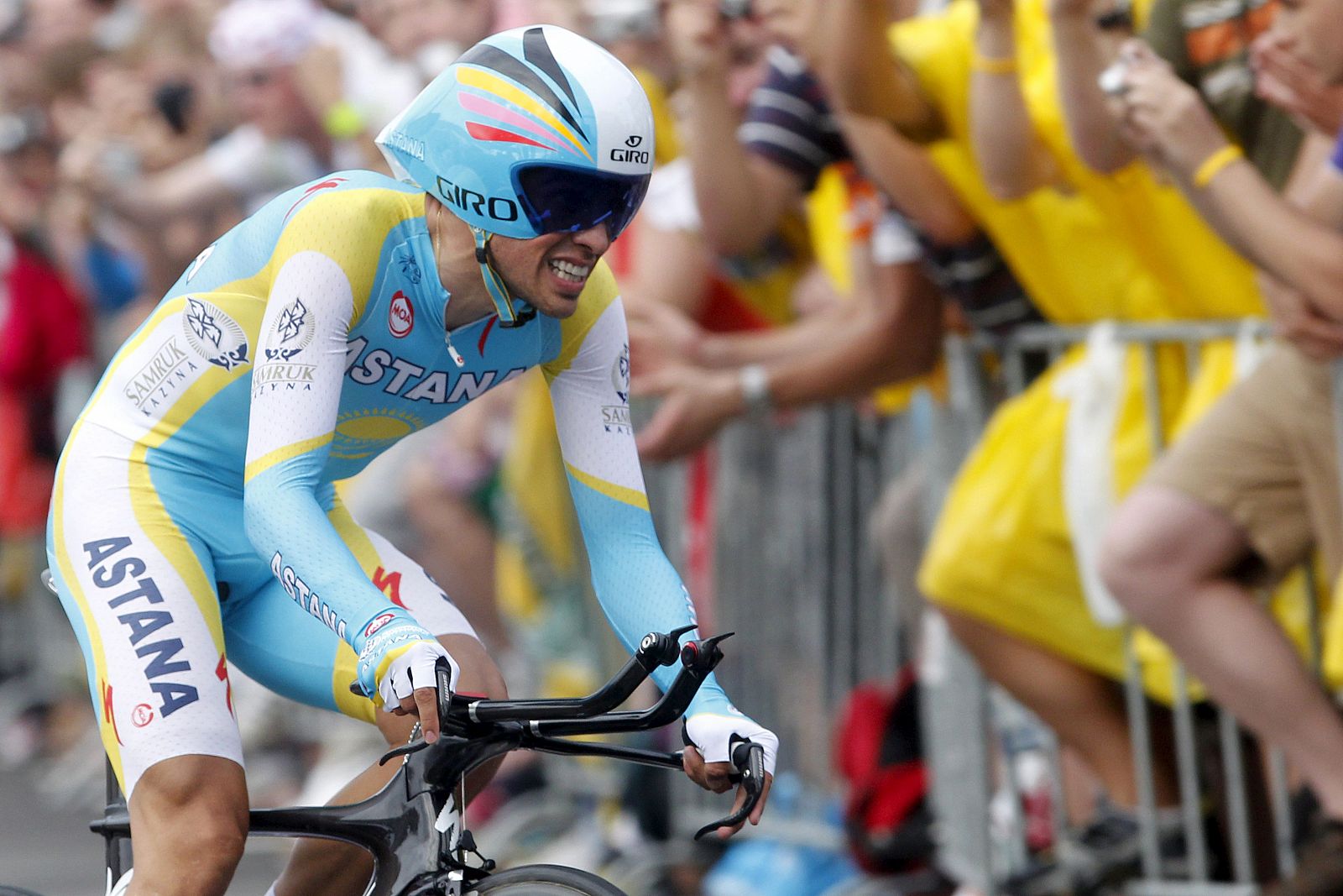 El ciclista español Alberto Contador durante la etapa prólogo del Tour.