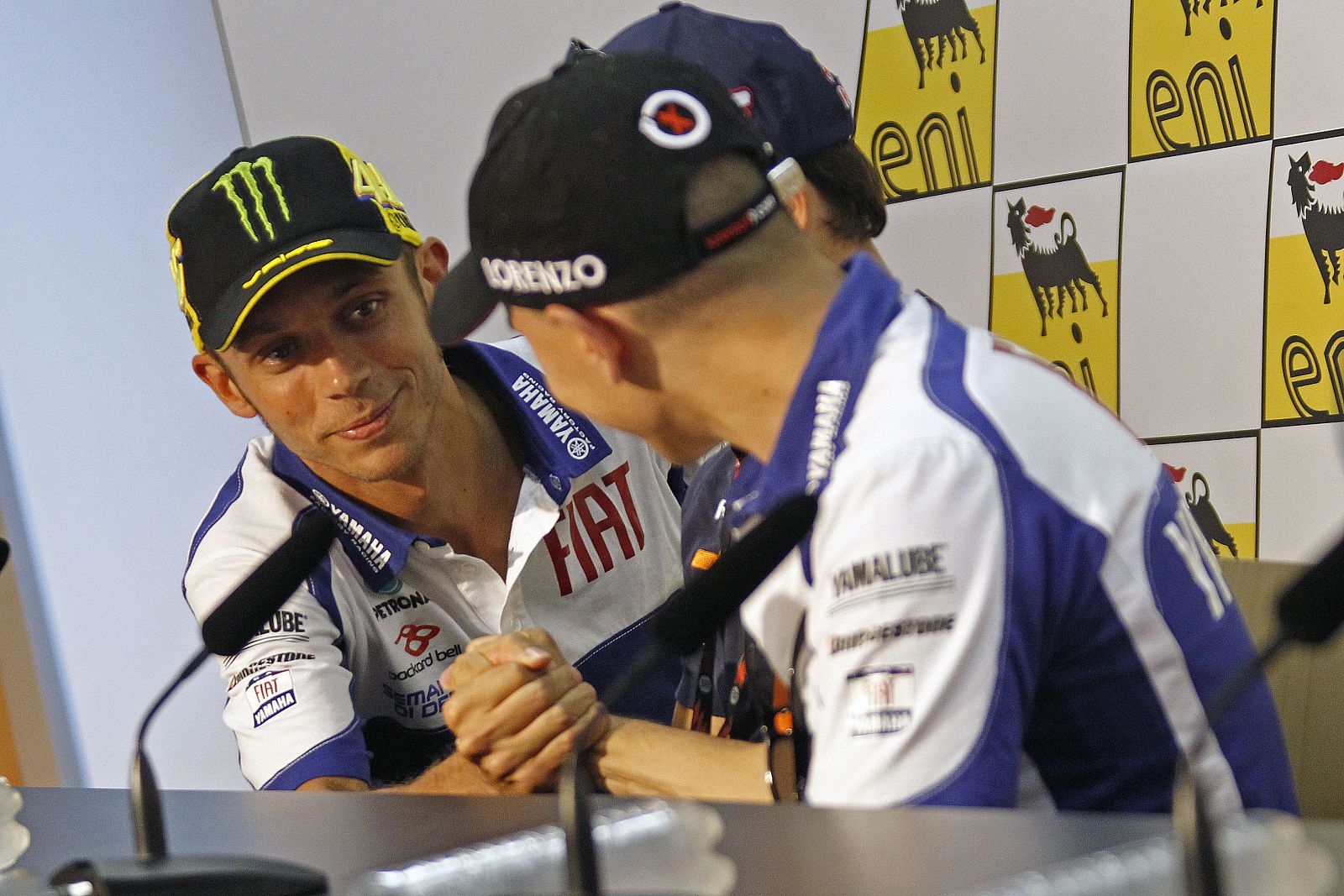 Apenas un día ha durado la cordialidad entre Rossi y Lorenzo.