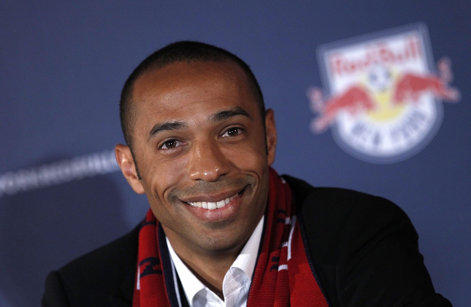 El delantero francés Thierry Henry durante la prensentación con los Red Bull New York.