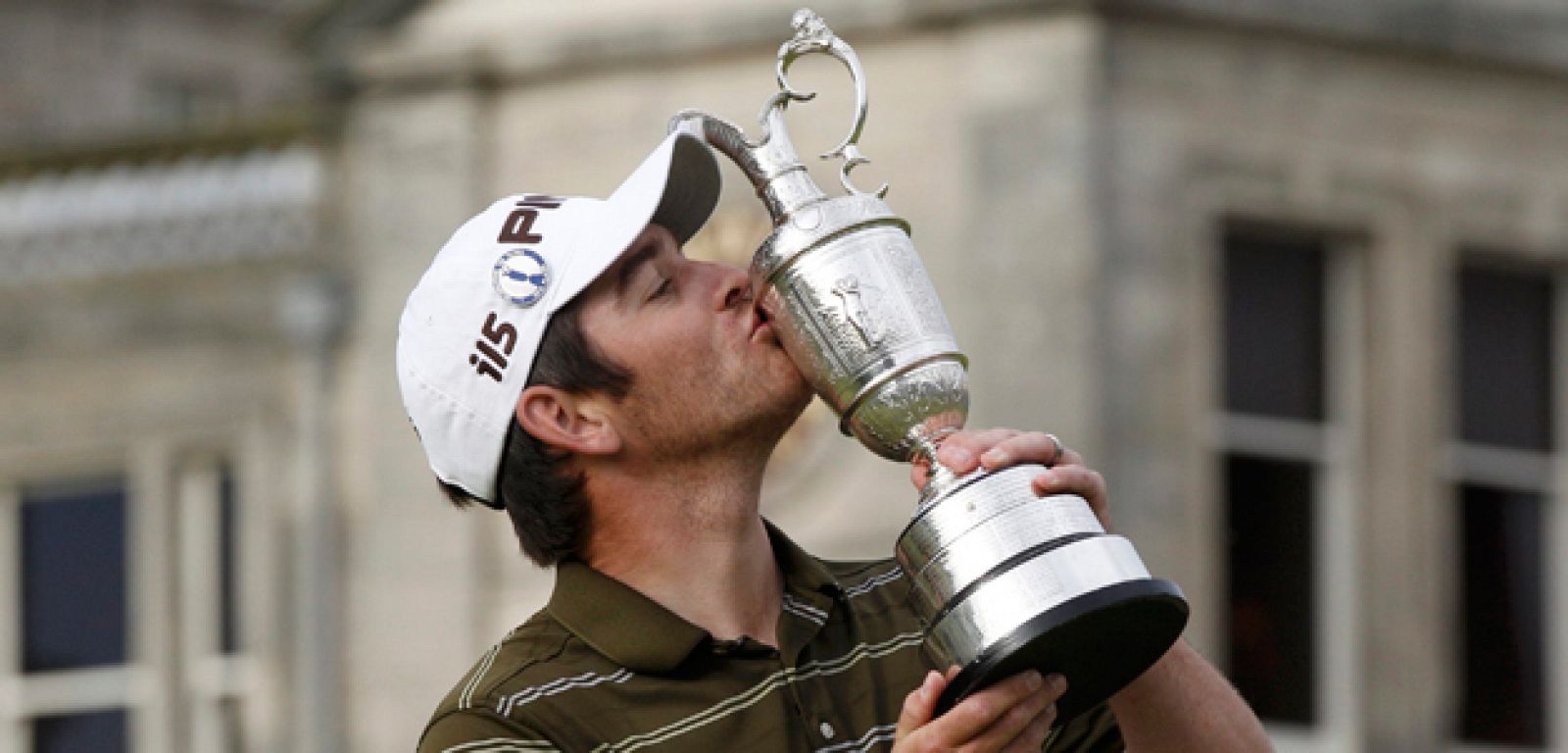 El golfista sudafricano, feliz, tras haber conquistado el Abierto Británico