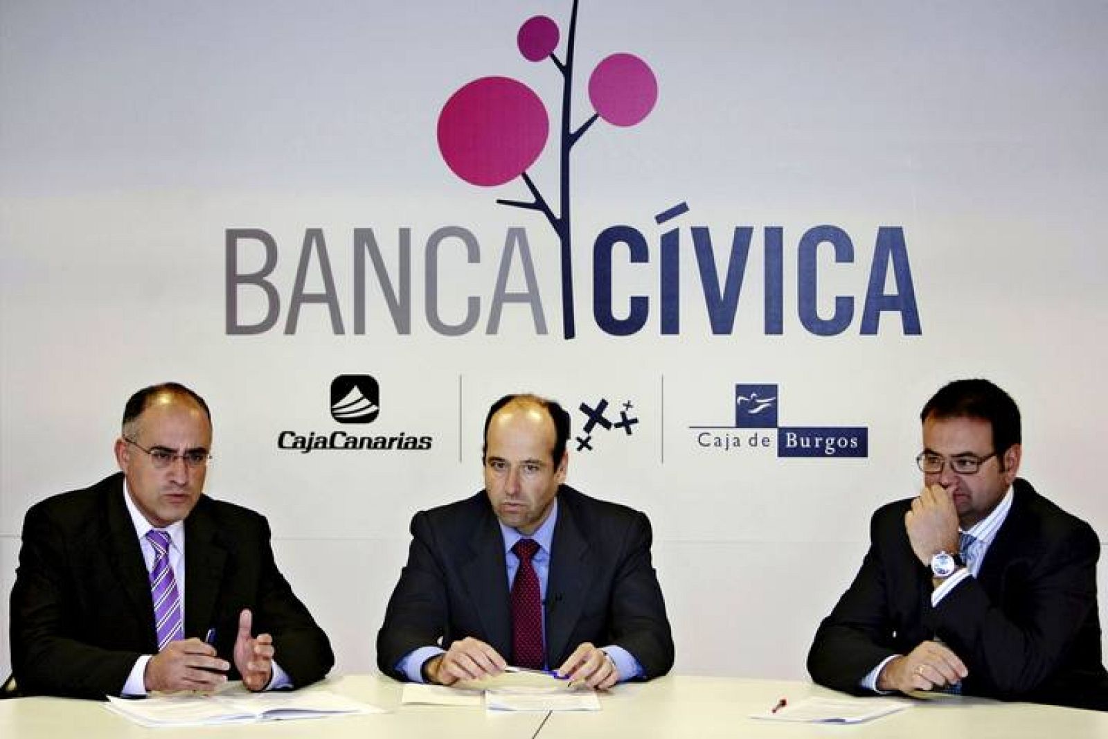 BANCA CÍVICA, ENTRE LAS UNIONES DE CAJAS QUE SUSPENDEN EL TEST DE SOLVENCIA 
