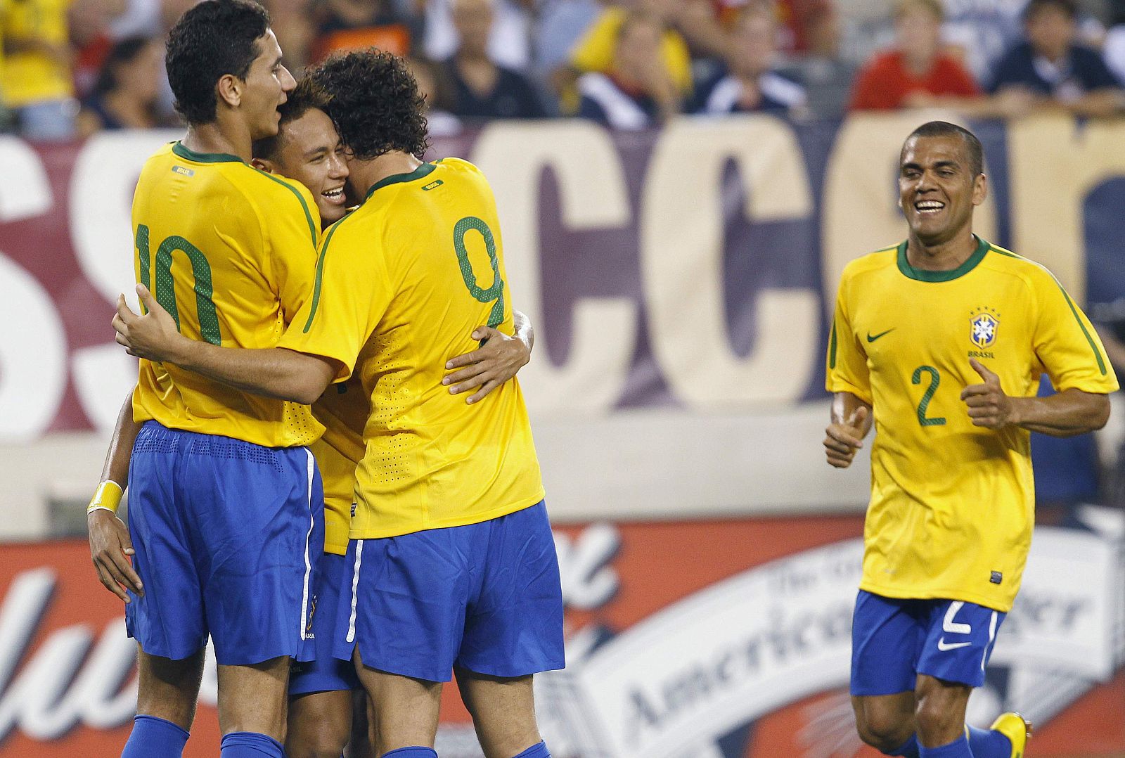 Los jugadores de Brasil celebran el gol de Neymar ante Estados Unidos.