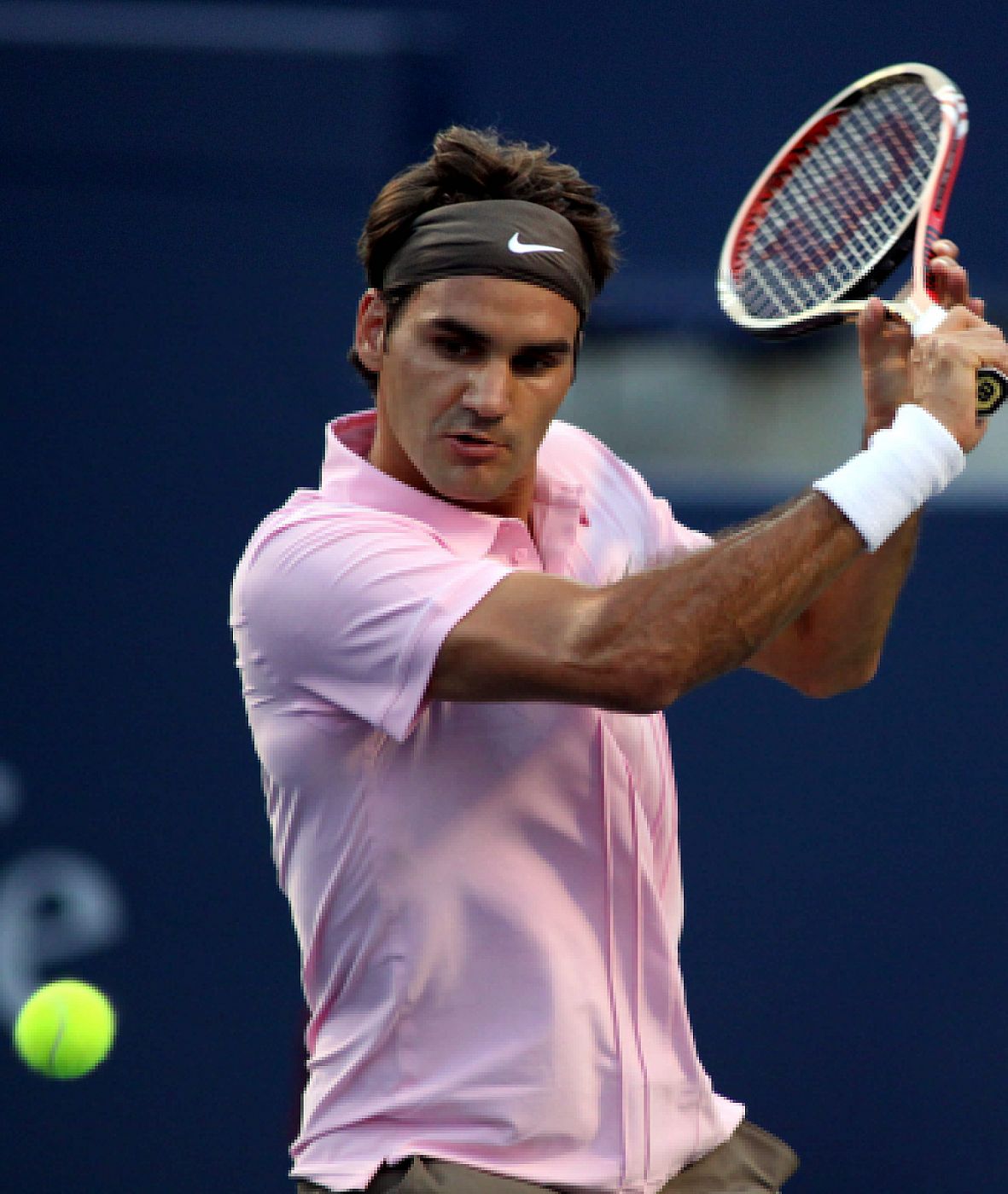 Federer, en su partido ante el argentino Chela