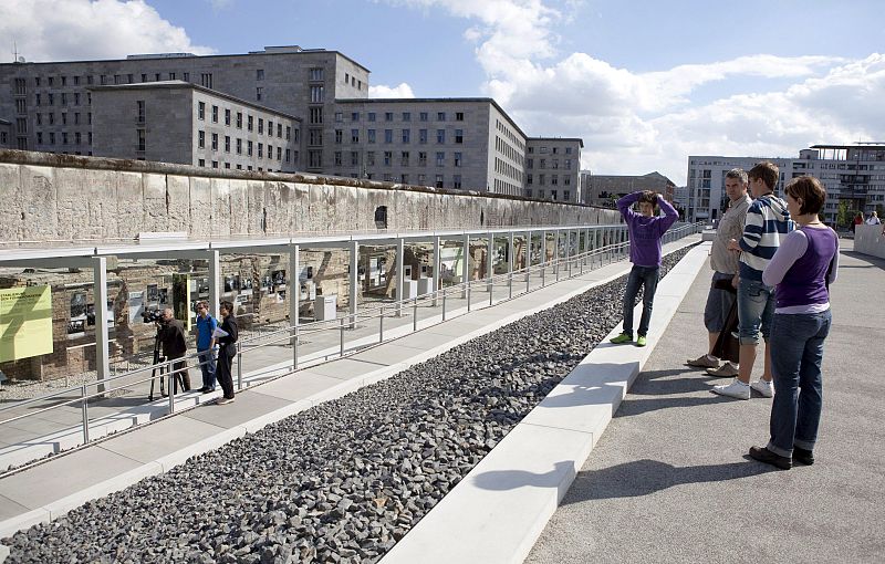 BERLÍN REABRE SU TOPOGRAFÍA DEL TERROR SOBRE LAS RUINAS DE LOS CALABOZOS NAZIS