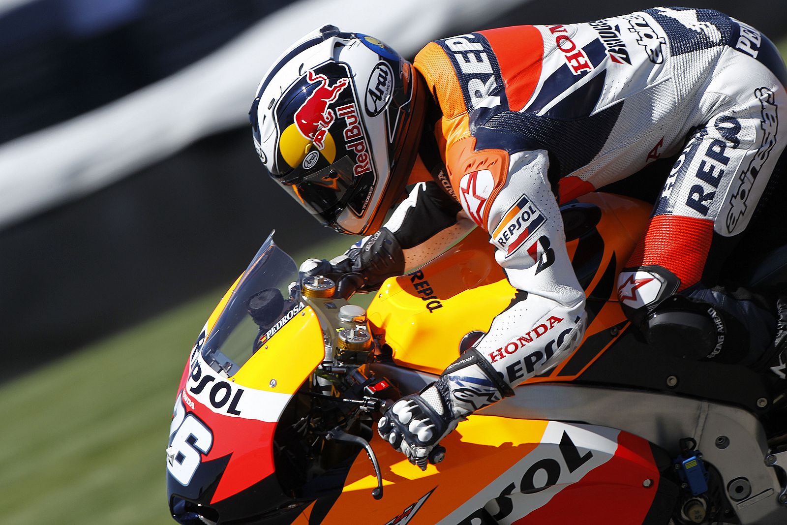 Dani Pedrosa, sobre su Honda RC212V.