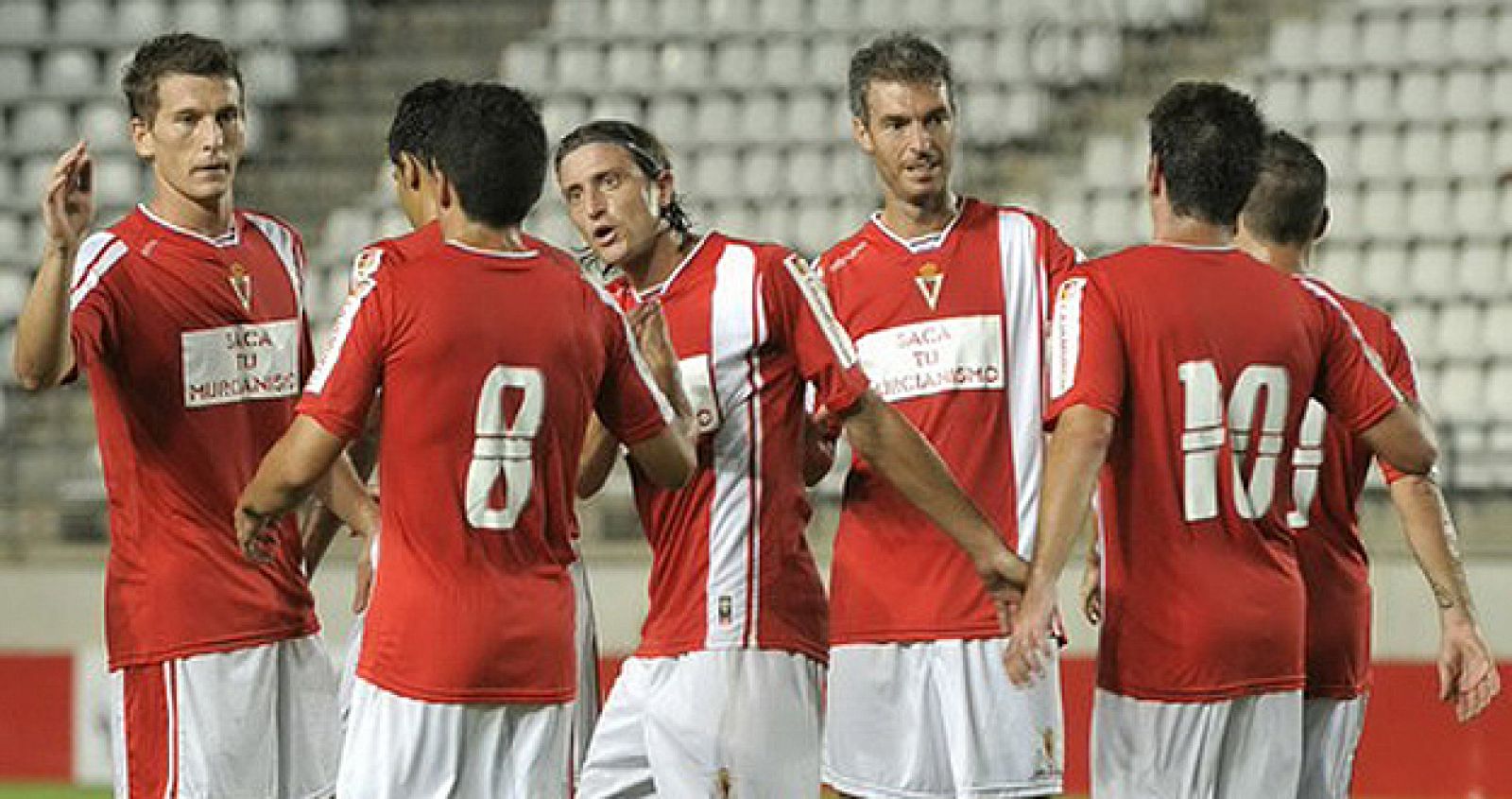 El Real Murcia se enfrenta al Real Madrid en los dieciseisavos de final de la Copa del Rey.