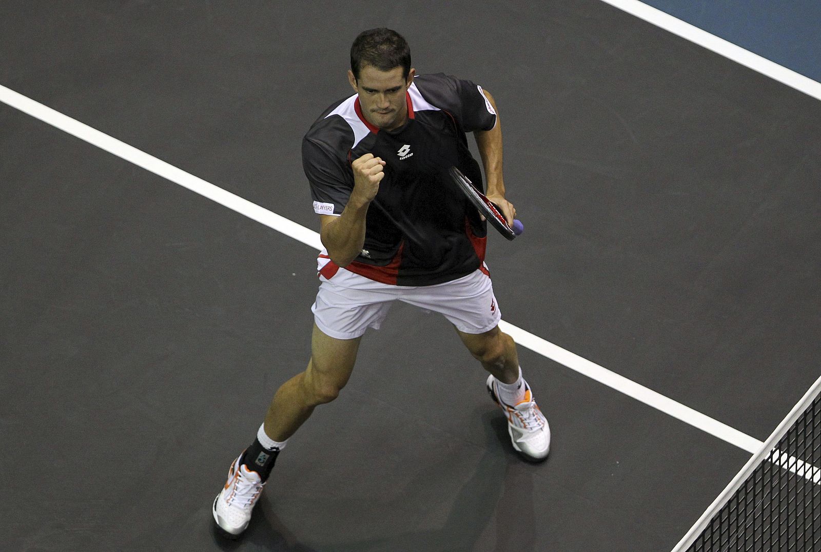 El español Guillermo García-López celebra un punto en la final del Abierto de Tailandia.