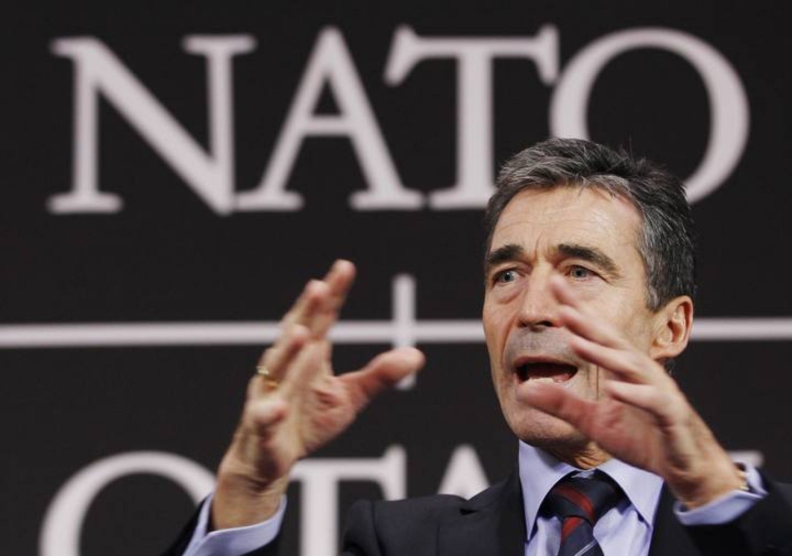 El secretario general de la OTAN, Anders Fogh Rasmussen, ha reunido a los ministros de Defensa y Exterior en los cuarteles de las OTAN en Bruselas. 