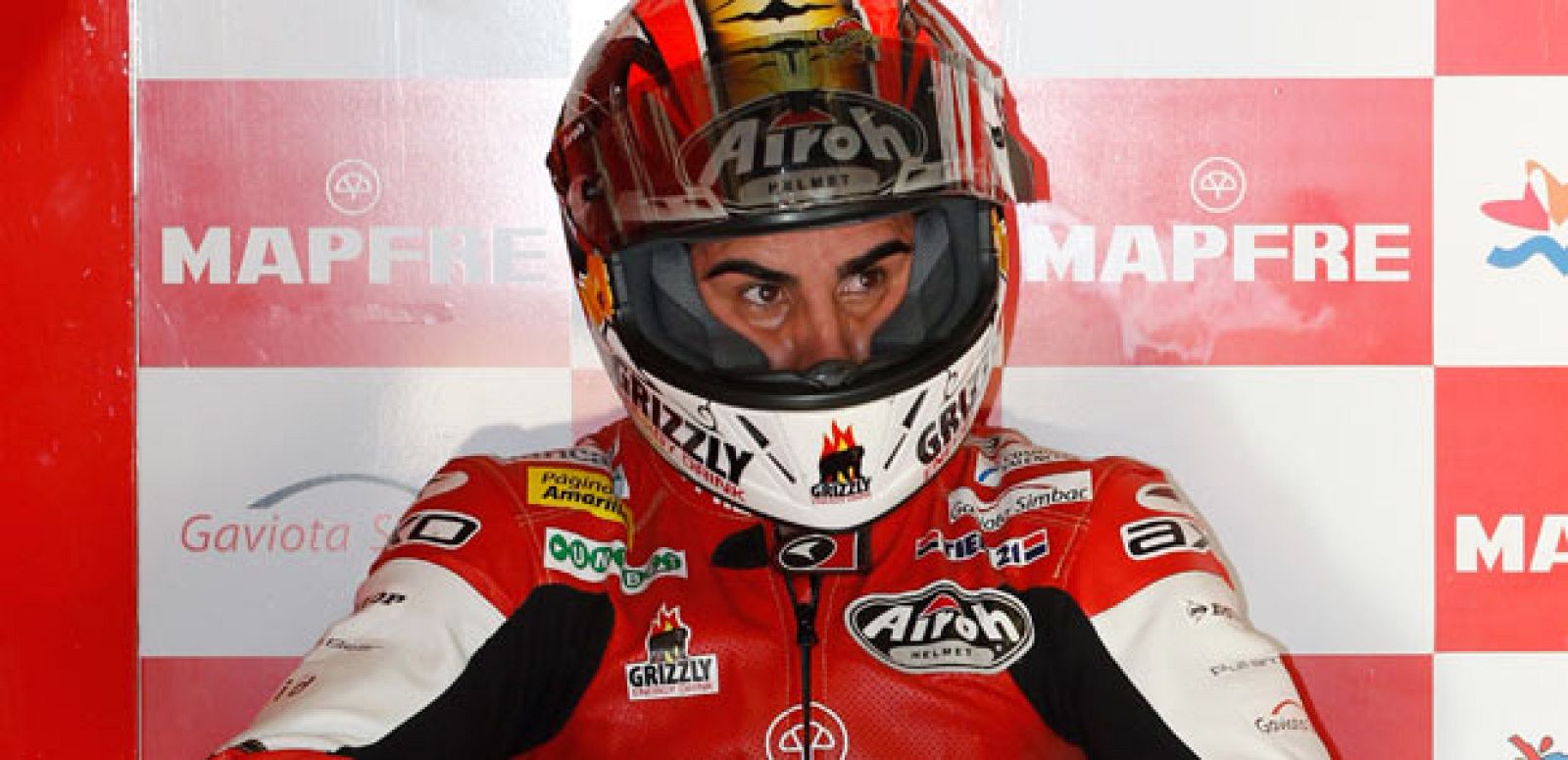 Julián Simón seguirá al menos otro año en Moto2.