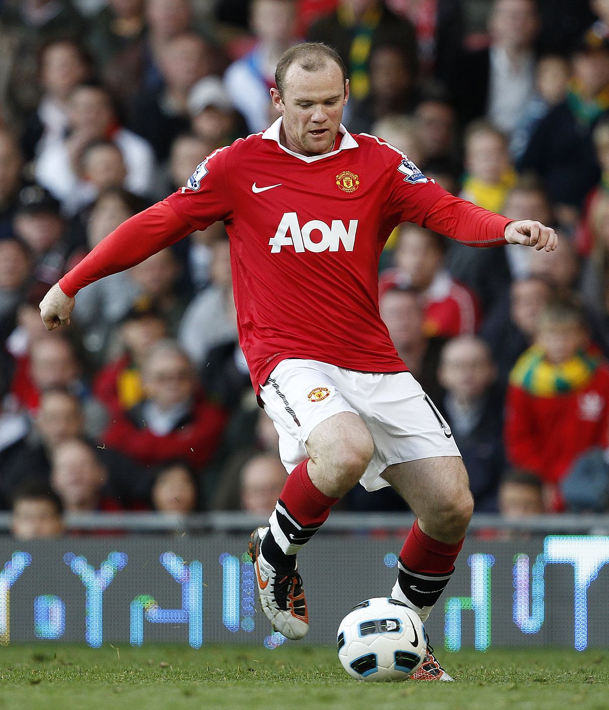 Rooney no quiere seguir en el Manchester United y Mourinho estaría encantado de tenerle en Madrid.