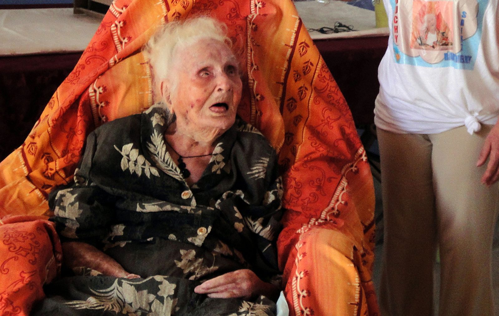 La mujer más longeva del mundo, en el hospital donde vive.