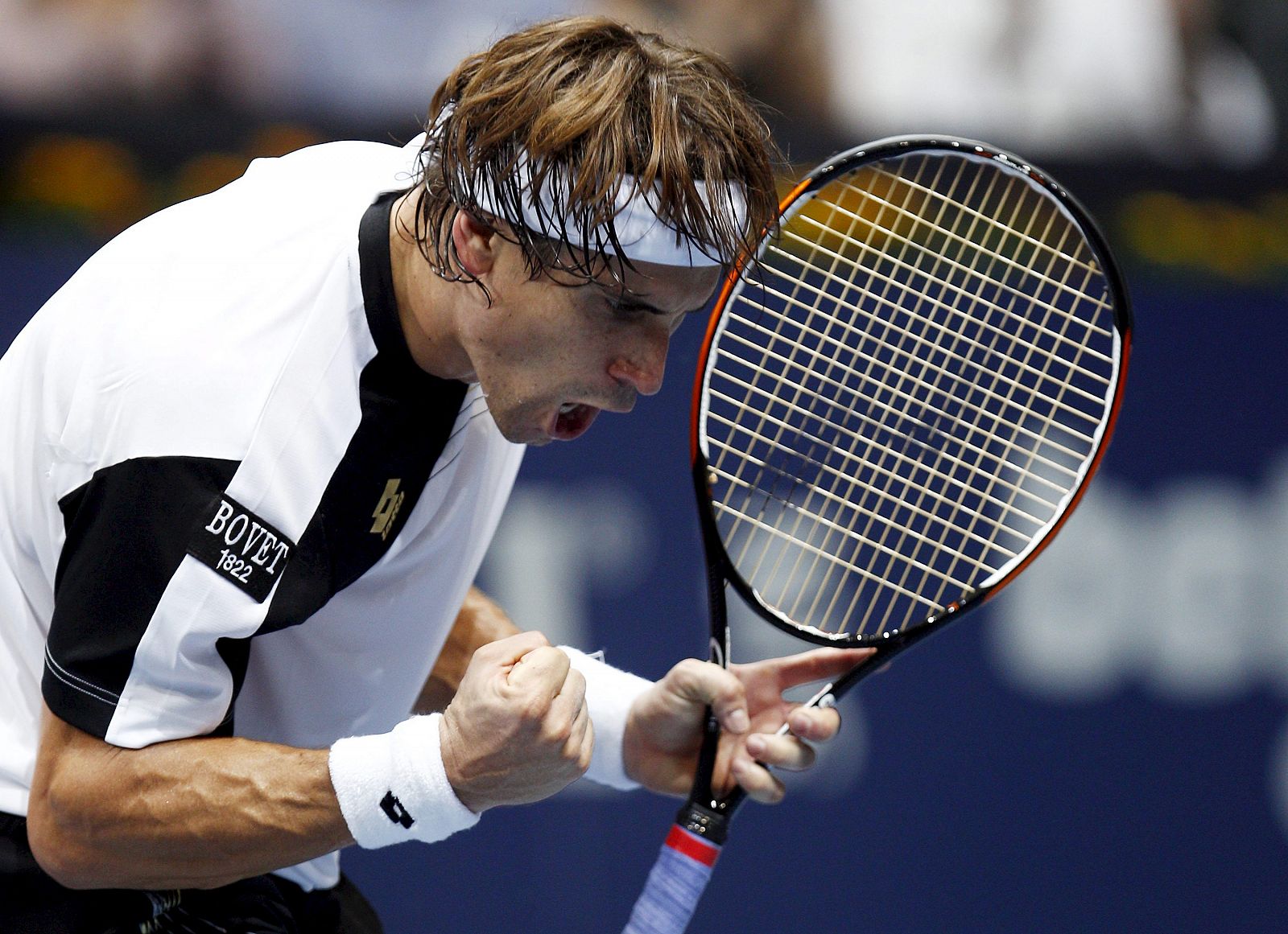 El tenista español David Ferrer celebra su victoria sobre el sueco Robin Soderling.