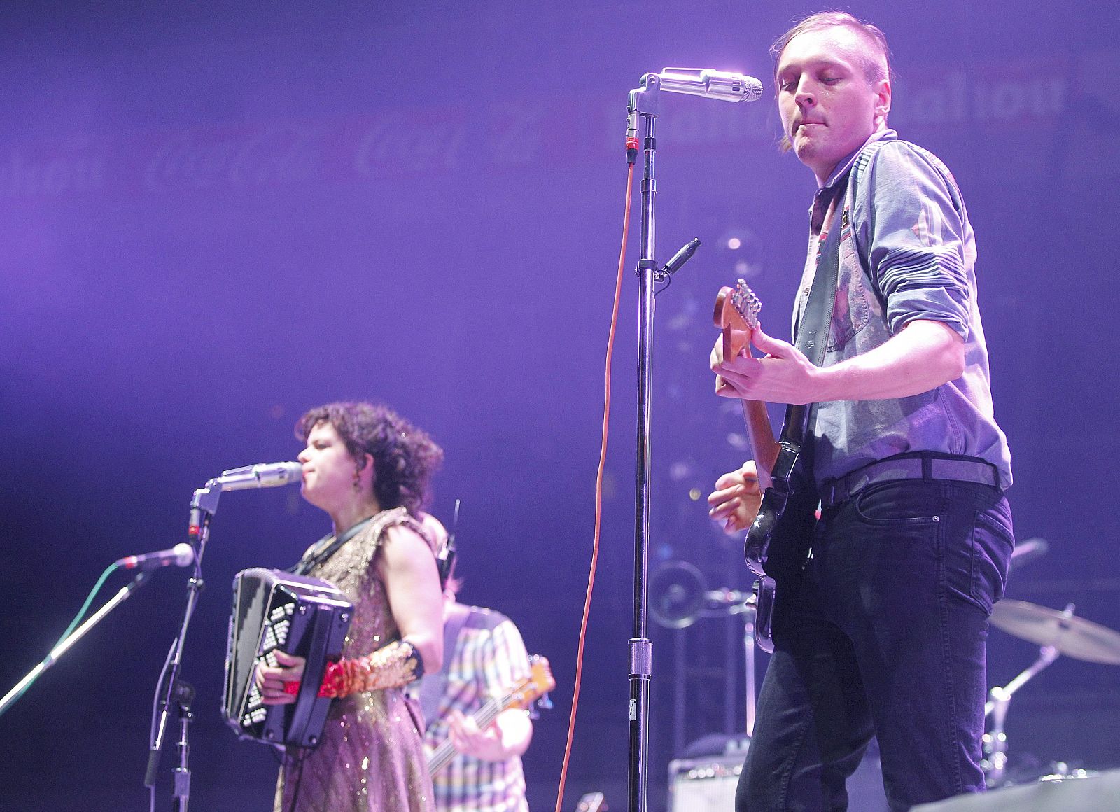 El guitarra y voz solista de Arcade Fire, Win Butler, durante el concierto ofrecido en Madrid por la banda canadiense.