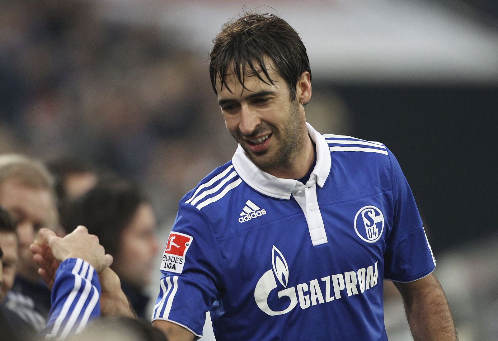 El futbolista español Raúl González, durante un partido con el Schalke 04.