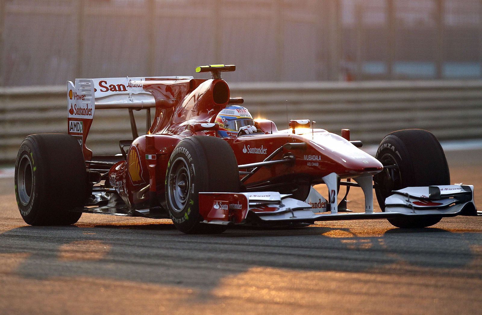 Fernando Alonso con su Ferrari espera subir a lo más alto el próximo mundial