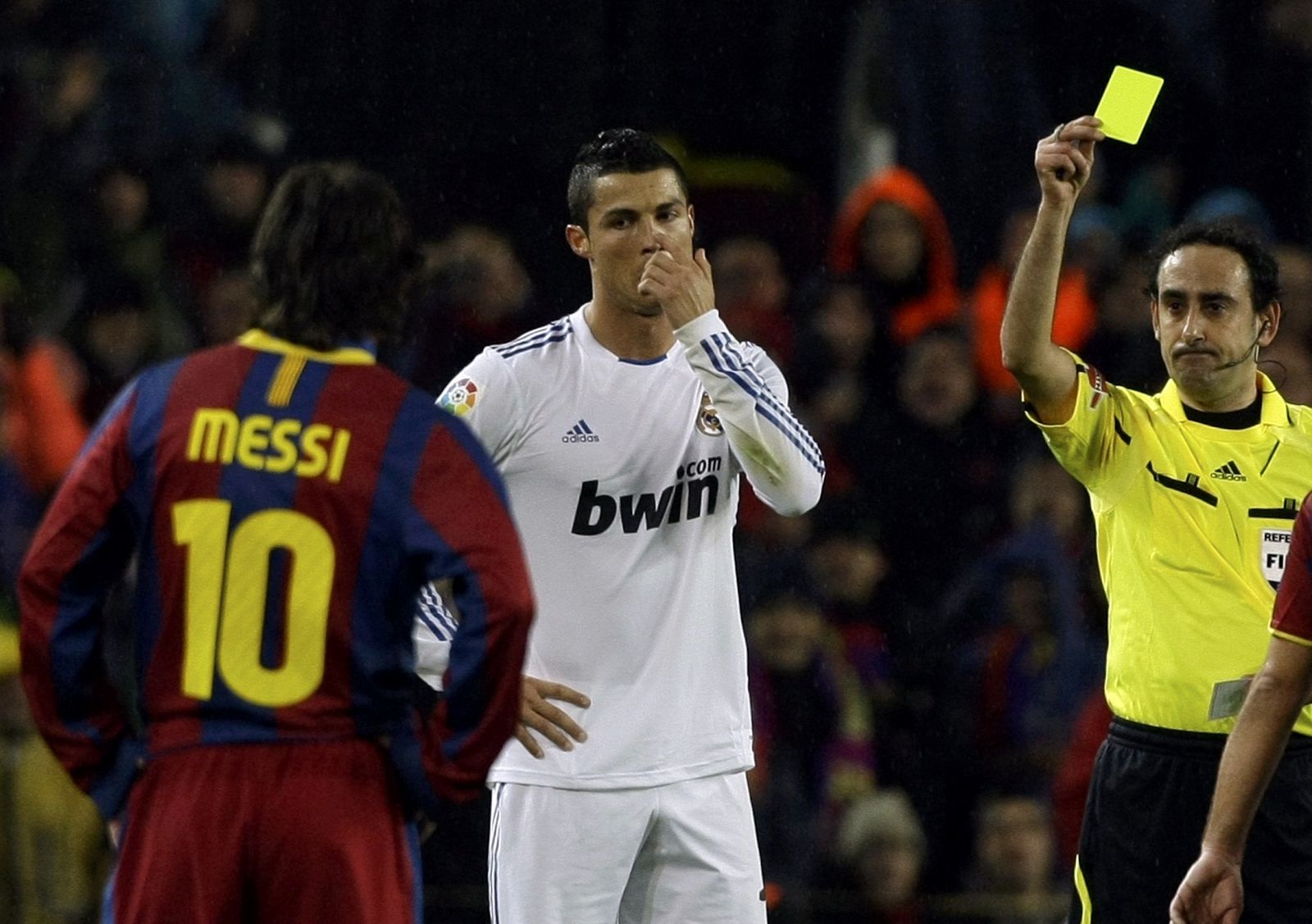Cristiano Ronaldo y Messi, durante uno de los partidos que les ha enfrentado esta temporada.