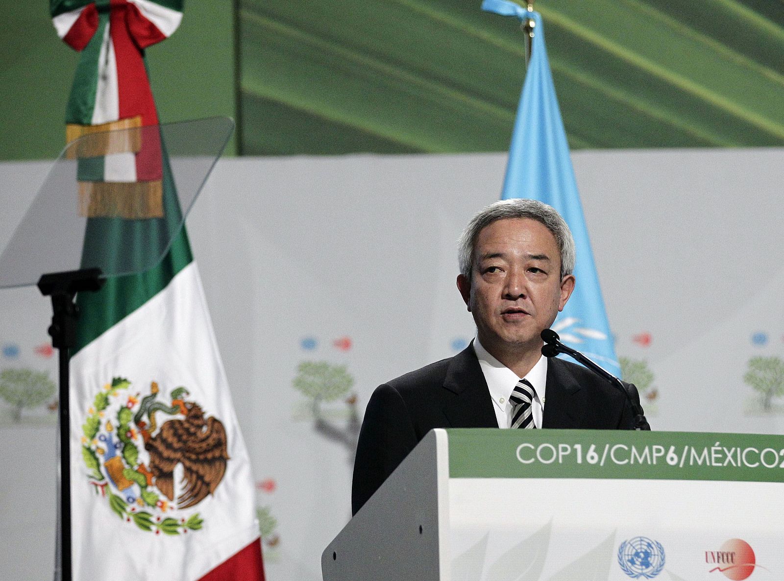 El ministro de Medio Ambiente japonés, Ryu Matsumoto, durante la cumbre de Cancún