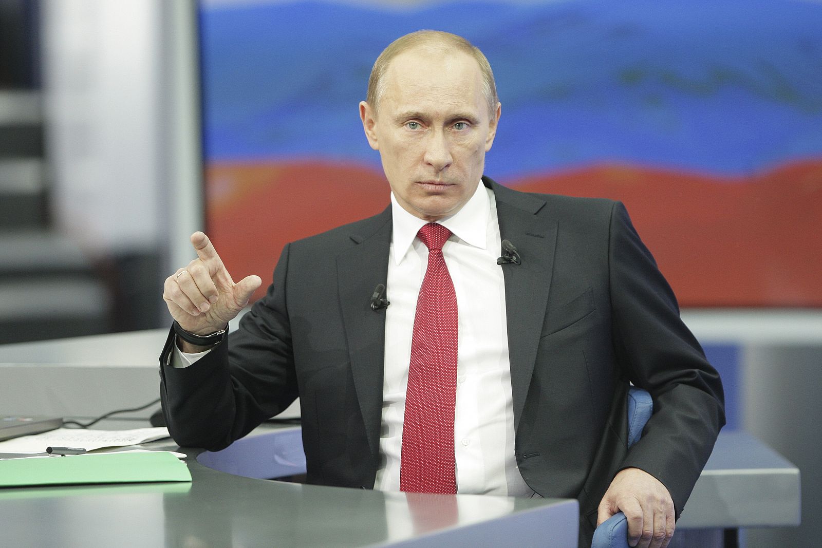 El primer ministro ruso, Valdimir Putin, durante su intervención televisada