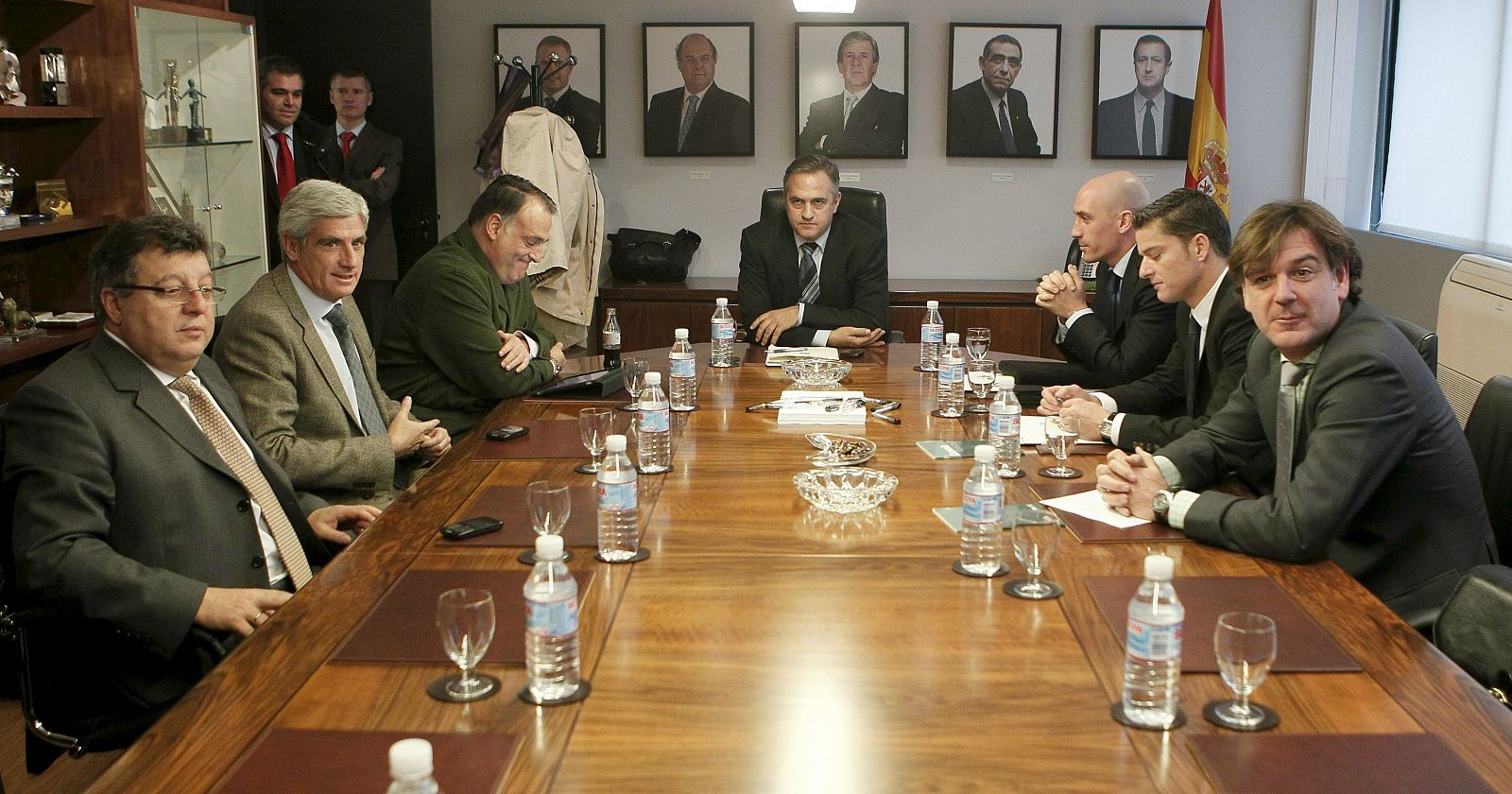 Reunión entre representantes de la LFP y la AFE.