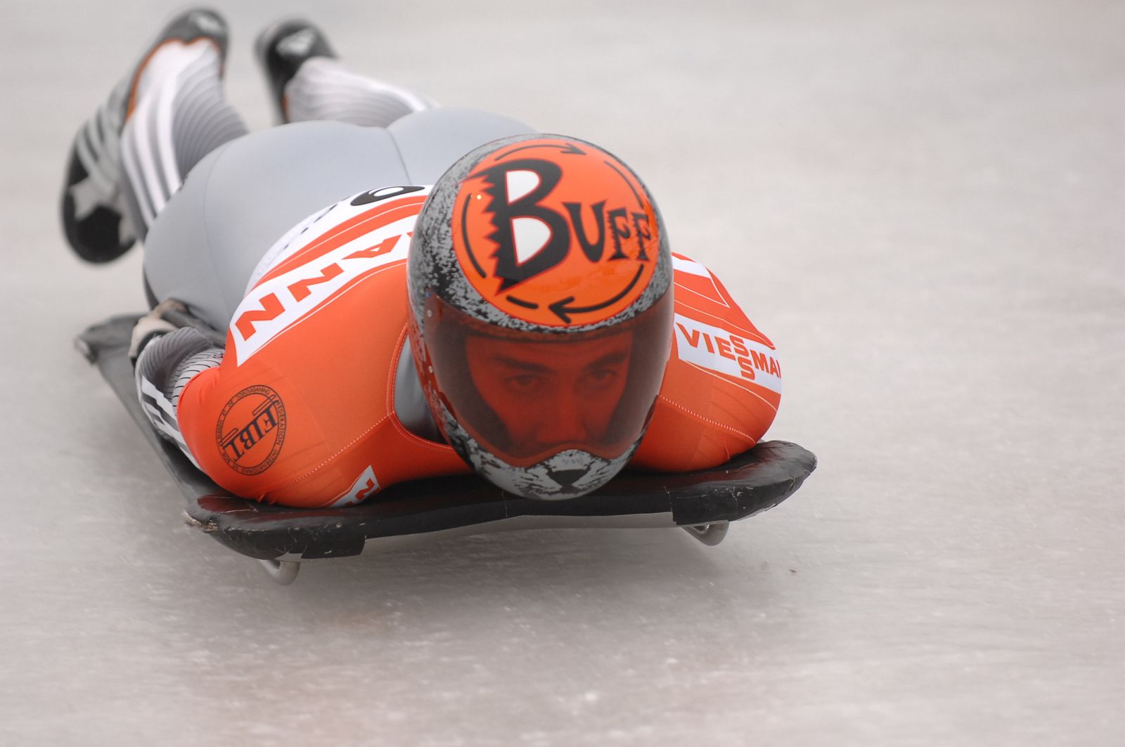 El piloto de skeleton Ander Mirambell en una bajada