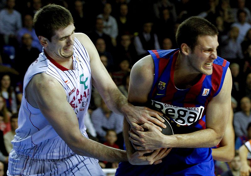 Stanko Barac durante un partido con el Caja Laboral ante el Regal Barcelona la pasada temporada.