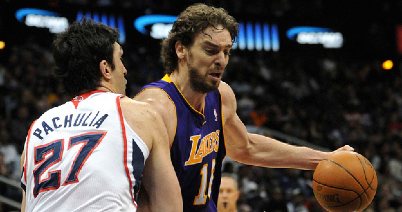 Pau Gasol ha logrado un doble- doble ante los Hawks de Atlanta.