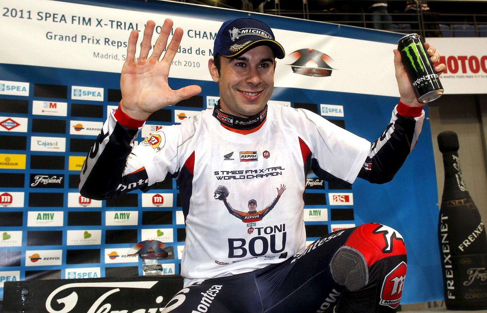 Toni Bou volvió a ganar y suma su quinto mundial de trial indoor