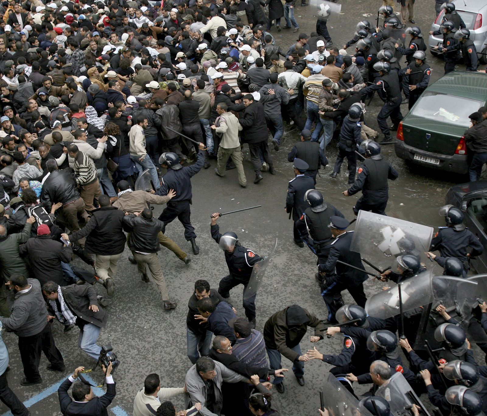 La policía marroquí dispersa por la fuerza una manifestación en Casablanca