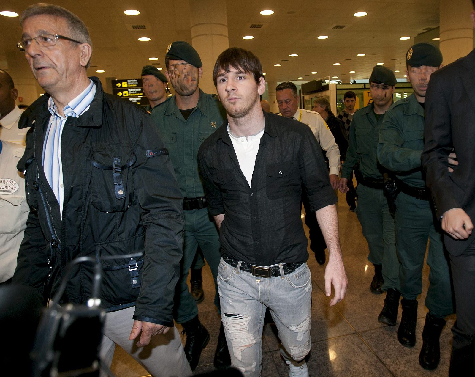 Imagen de la llegada de Leo Messi al aeropuerto del Prat de Barcelona