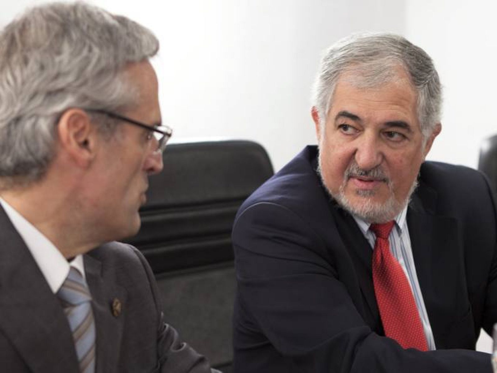 LOS FISCALES JEFES CELEBRAN UNA REUNIÓN EN CUENCA QUE PRESIDE CONDE-PUMPIDO 