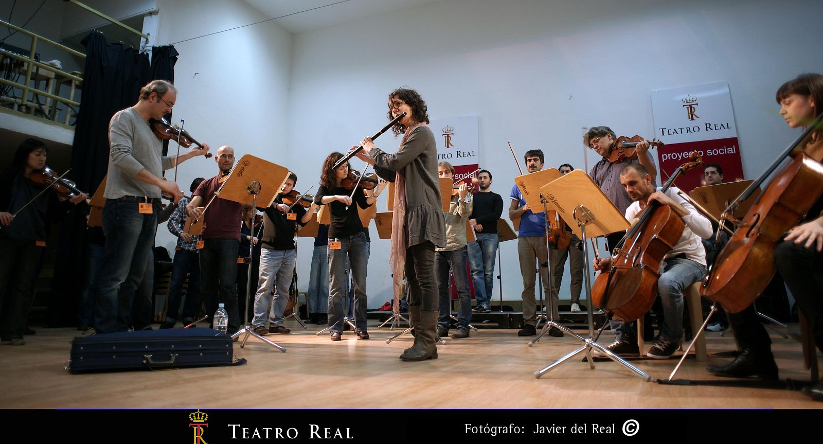 La orquesta Bandart en la actuación de este miércoles en la prisión de Soto del Real
