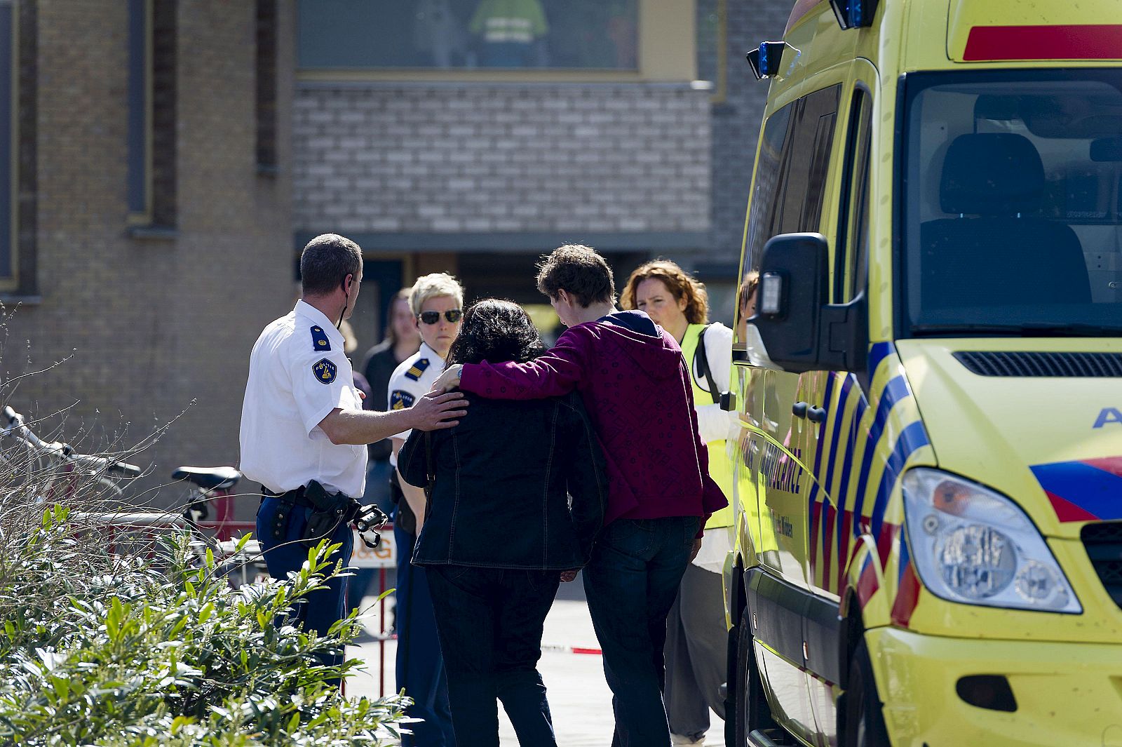 SEIS MUERTOS Y ONCE HERIDOS EN UN TIROTEO EN UN CENTRO COMERCIAL EN HOLANDA