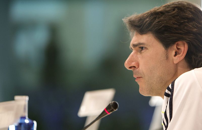 El segundo entrenador del Real Madrid, Aitor Karanka, en rueda de prensa.