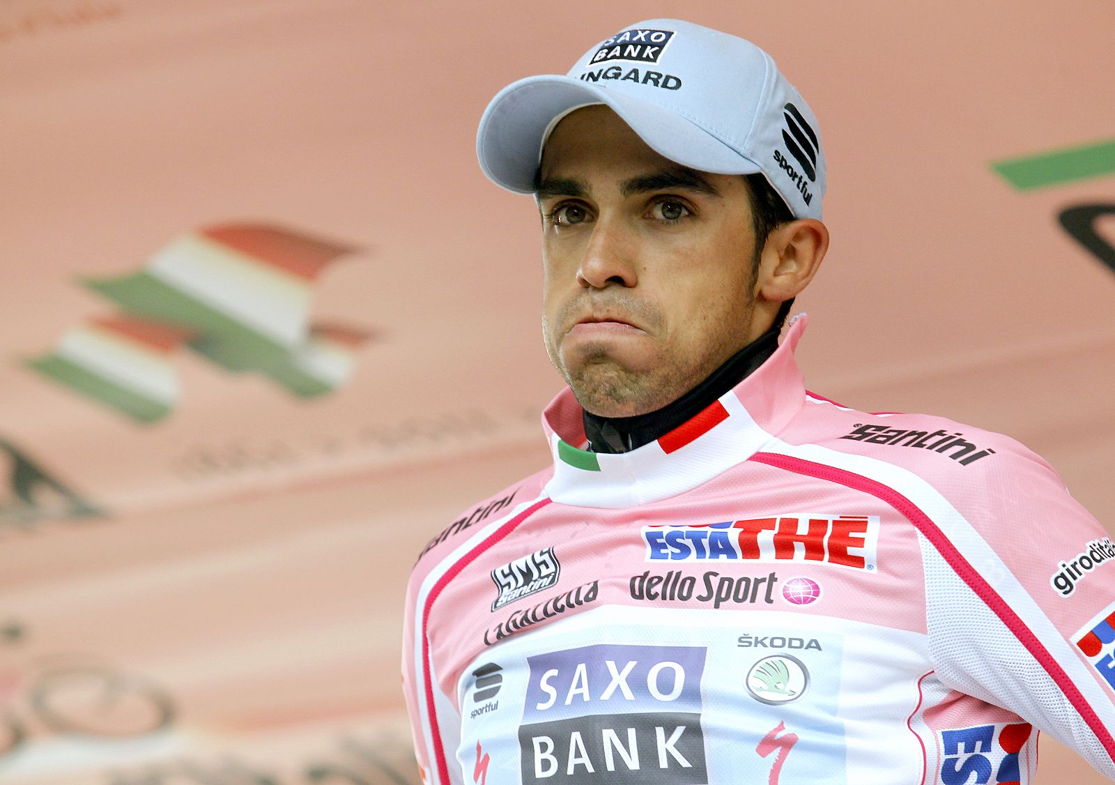 El español Alberto Contador en el podio del Giro de Italia.